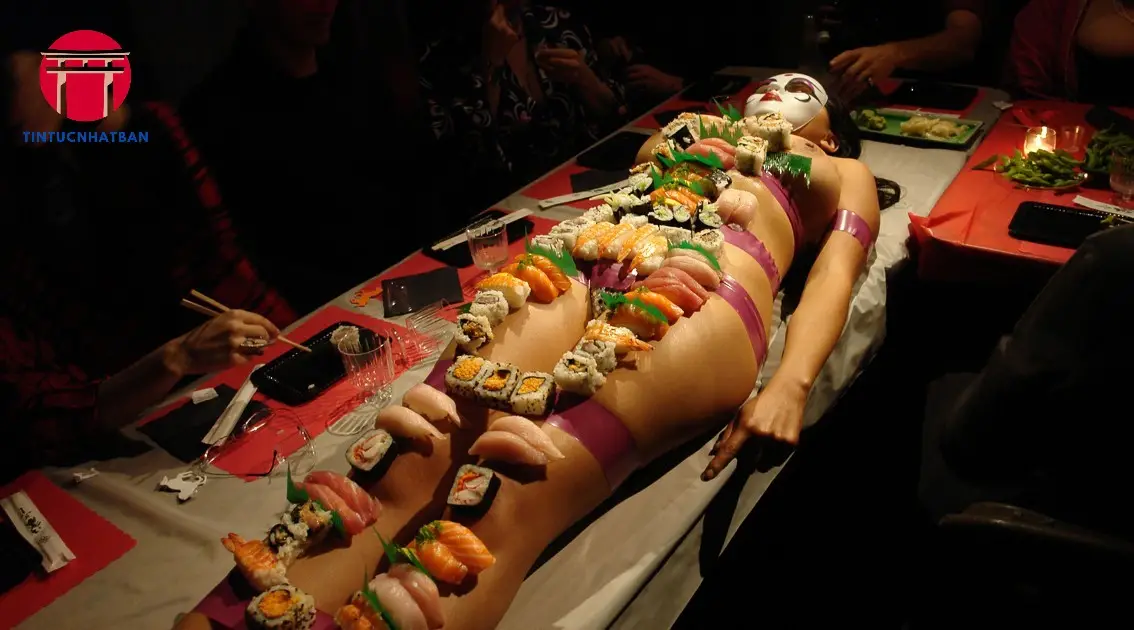 Nguồn gốc và lịch sử của Nyotaimori