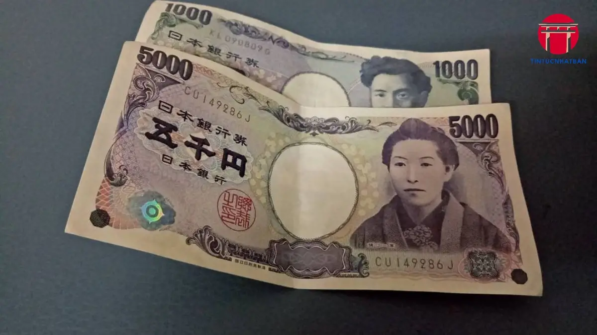 Tình Hình Kinh Tế và Chính Trị Toàn Cầu